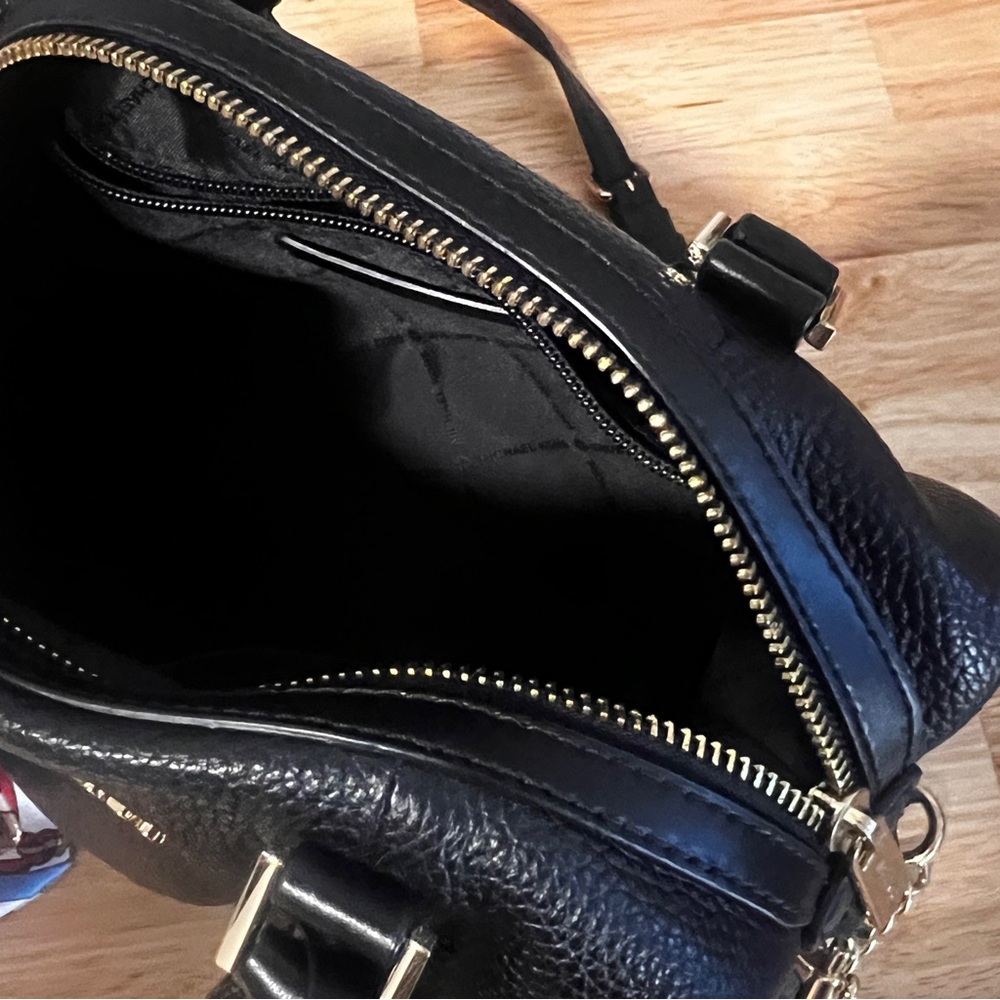 Michael Kors Bedford Black Pebbled Leather Crossbody Top Handle Bag - Picture 5 of 10